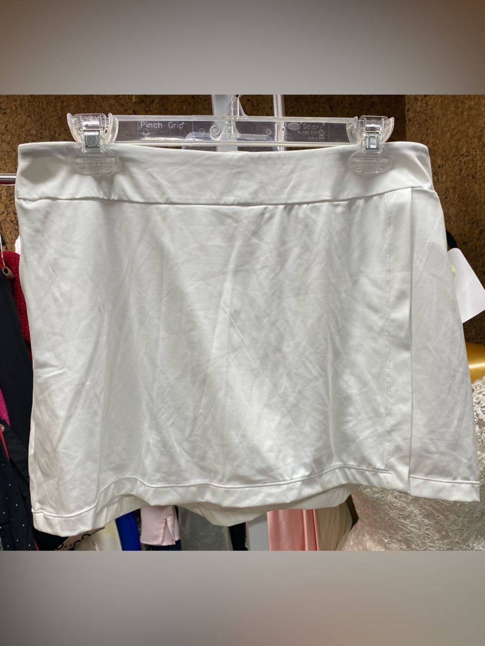 Pureco, Women's White Stretch Skort, size L